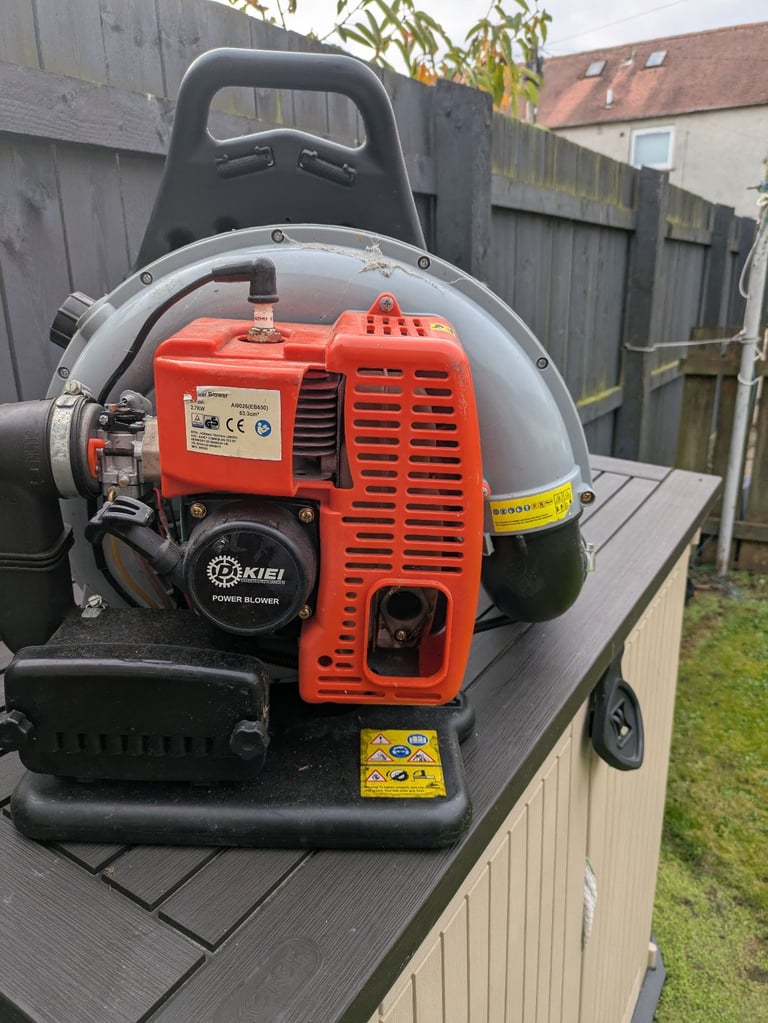 image for Leaf blower 