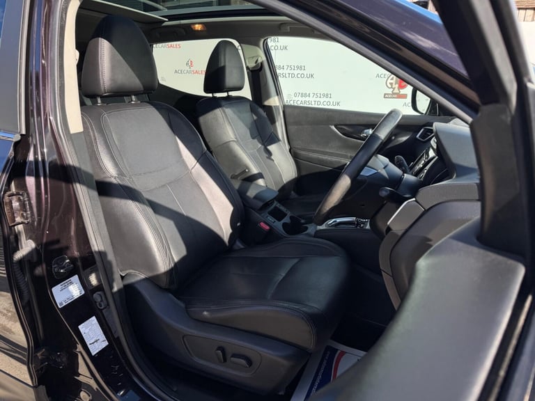 2015 Nissan Qashqai 1.6 dCi Tekna 5dr Xtronic HATCHBACK DIESEL Automatic