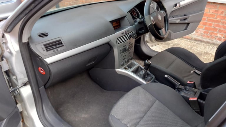 Vauxhall, ASTRA, SRi, Hatchback, 2007, Manual, 1796 (cc), 5 doors, ULEZ Comp, MOT July 2026