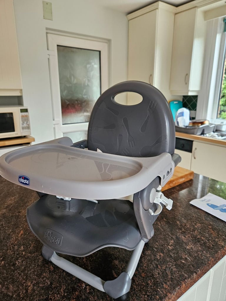 Child's booster seat