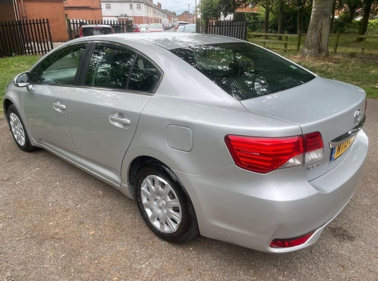 Toyota, AVENSIS, Saloon, 2013, Semi-Auto, 1798 (cc), 4 doors
