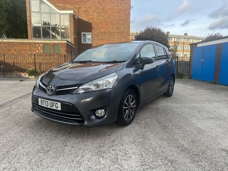 image for 2013 Toyota Verso 1.8 V-matic Icon 5dr M-Drive S MPV Petrol Manual