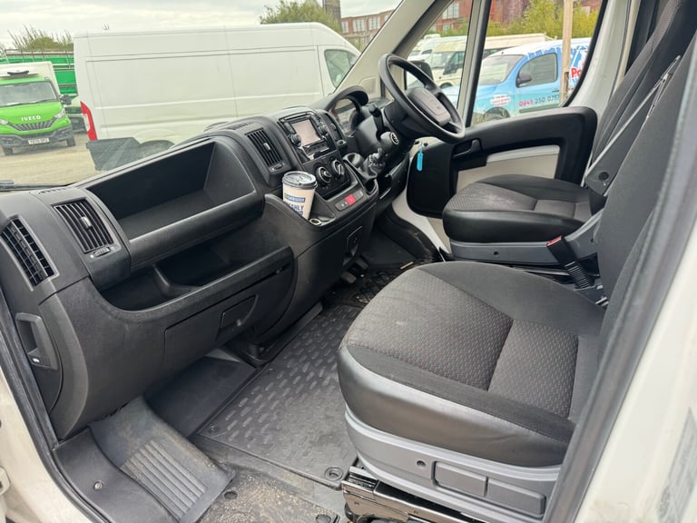 2018/18 PEUGEOT BOXER EX PATIENT TRANFER VEHICLE EURO 6 ULEZ FREE PRICE IS + VAT