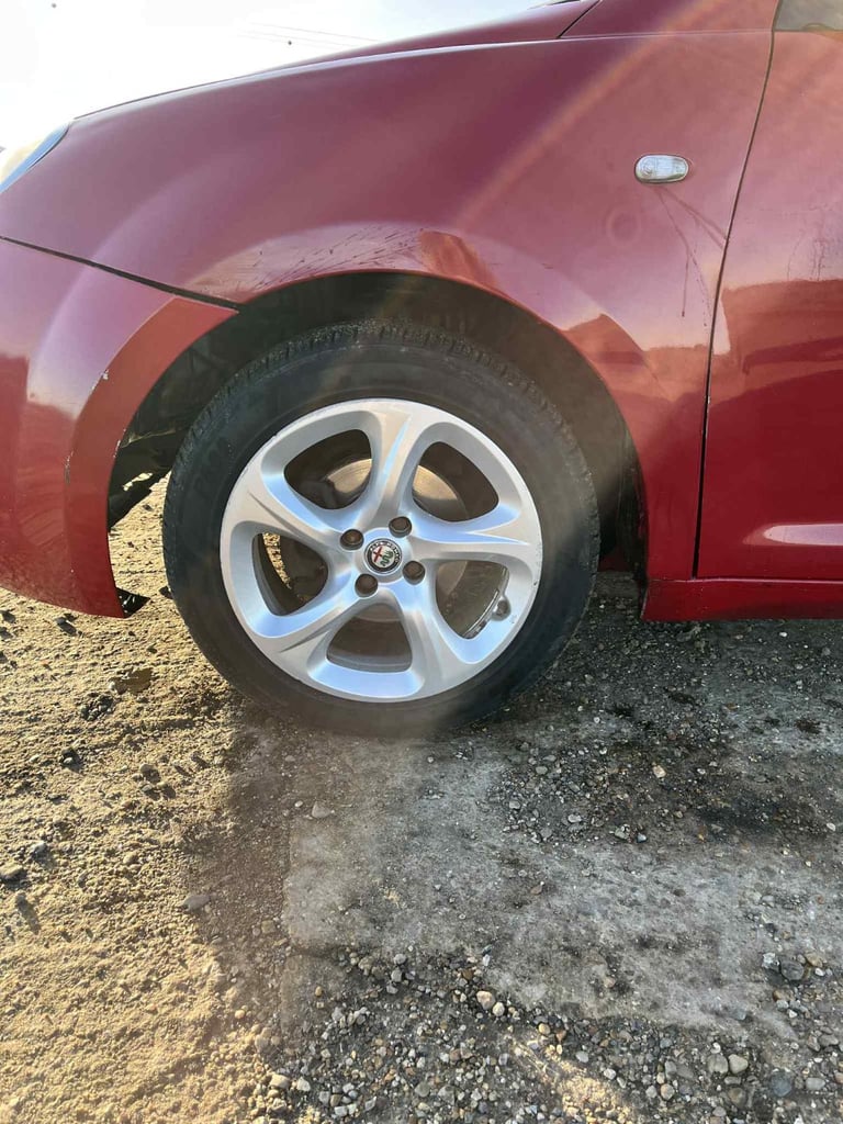 Alfa Romeo, MITO, Hatchback, 2011, Manual, 1368 (cc), 3 doors