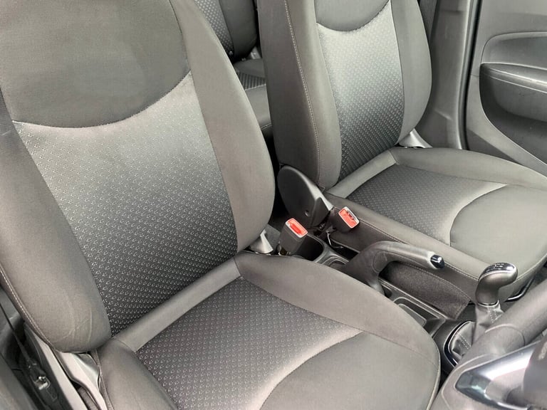 2015 Vauxhall Viva 1.0 SE 5dr [A/C] HATCHBACK PETROL Manual