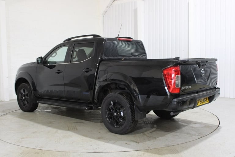 2020 Nissan Navara 2.3 dCi N-Guard Pickup Double Cab 4dr Diesel Manual 4WD Euro 6 Pick Up Diesel ...