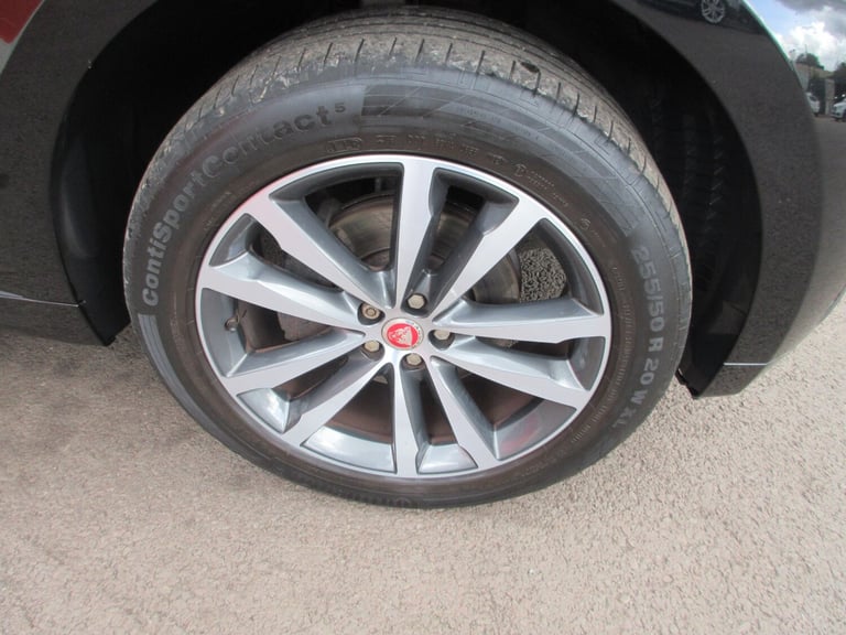 2017 Jaguar F-Pace 2.0d R-Sport 5dr Auto AWD ESTATE Diesel Automatic