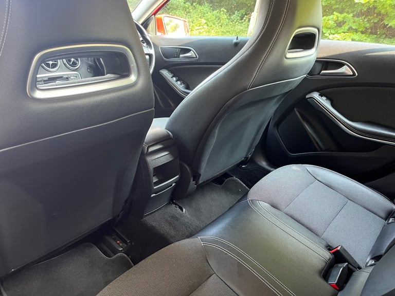 2014 Mercedes-Benz A-Class A180 BlueEFFICIENCY SE 5dr HATCHBACK Petrol Manual