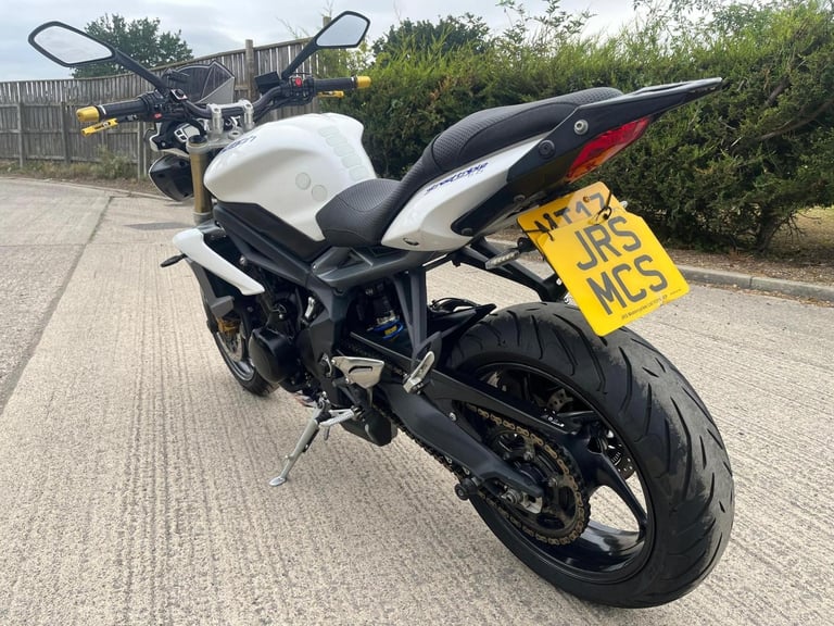 2013 13 TRIUMPH STREET TRIPLE 675 ABS WHITE CLEAN 17k MILES NAKED