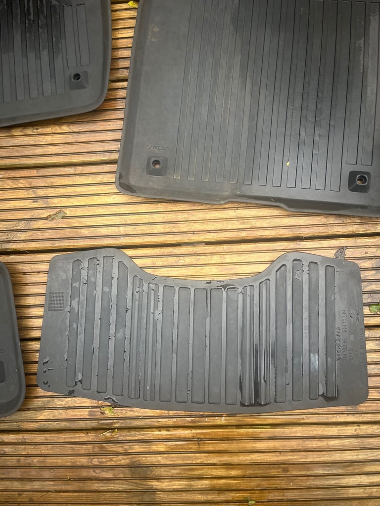Volvo car mats 