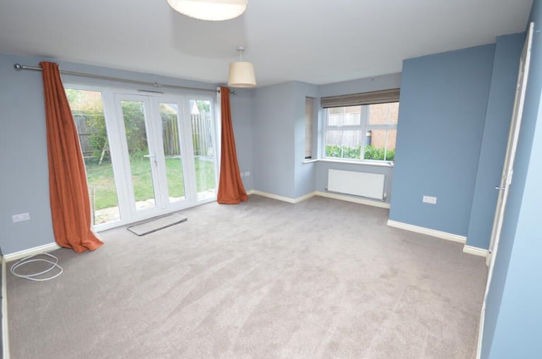 4 Bed room house available to rent in Corby, Little stanion area