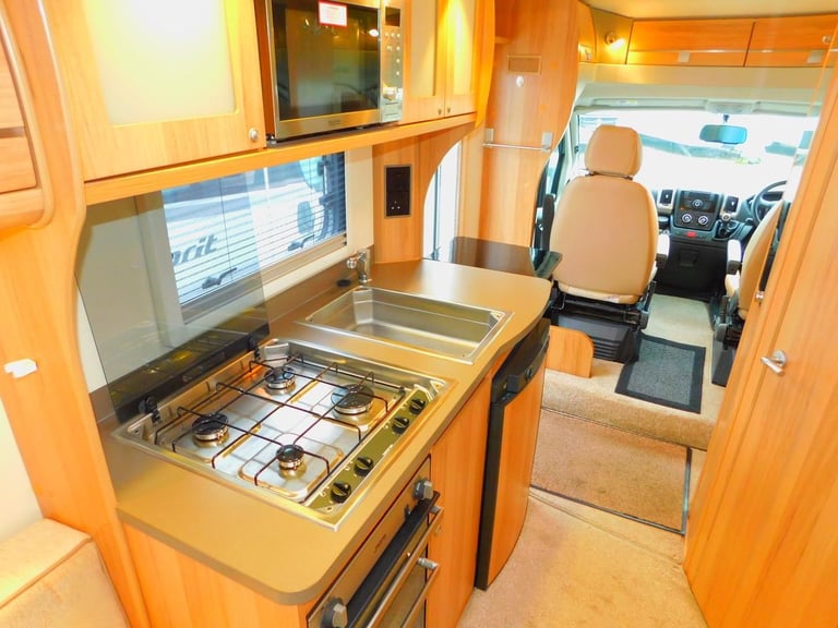 Bailey 625 Approach SE. Peugeot 2.2 Hdi Luxury 2 Berth Motorhome for Sale