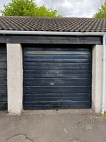 Garage for rent in Corstorphine with pitched roof for extra storage