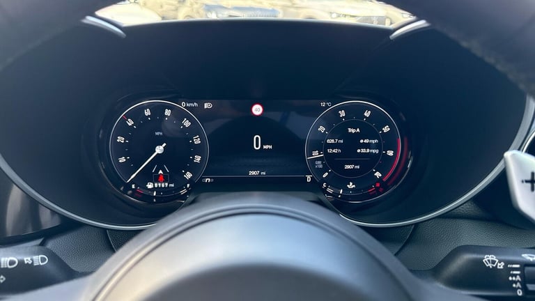 2025 Alfa Romeo Giulia 2.0T Veloce Auto Euro 6 (s/s) 4dr Saloon Petrol Automatic
