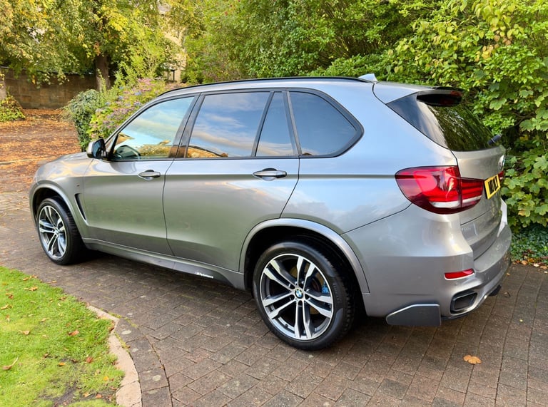 BMW X5 M50D 2017 7 Seats 3.0L Diesel,FSH,Pan Roof,HUD,Reverse Camera,M Performance Kit,Apple CarPlay