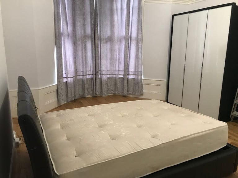 Spacious Double room, Central City, To Rent, Fully Furnished, Bills All Included, PL4