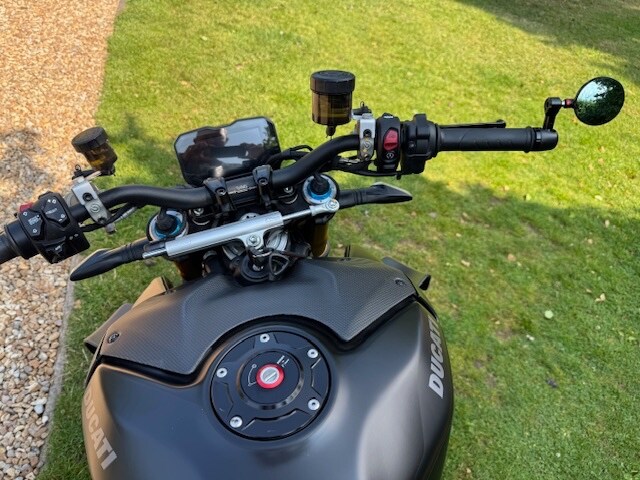 2021 Ducati STREETFIGHTER V4S Akropovic Exhaust, Thousands Spent !!  PETROL Manual