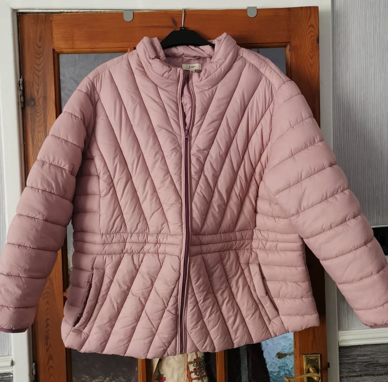 image for Size 24 Ladies Jacket