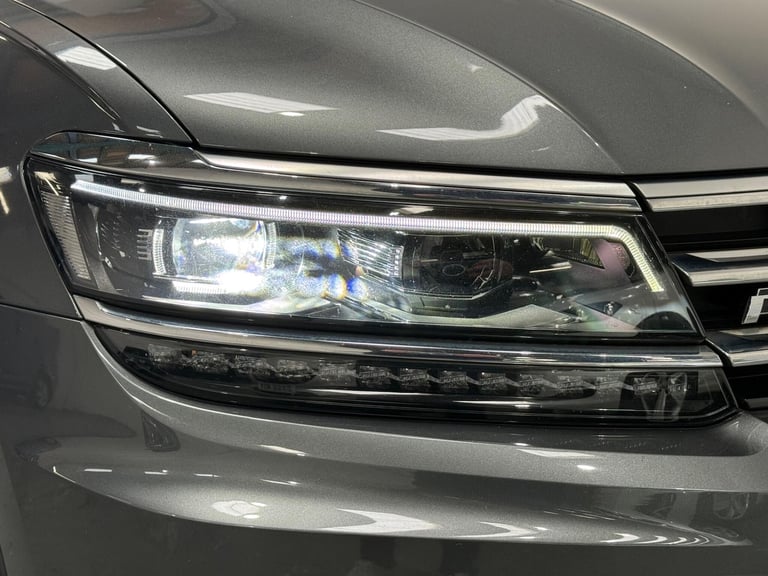 2020 Volkswagen Tiguan 2.0 TDI R-Line Tech SUV 5dr Diesel DSG Euro 6 (s/s) (150 ps) ESTATE Diesel...