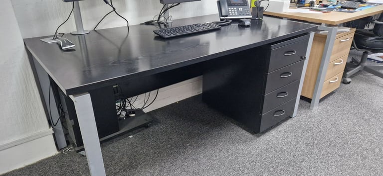 Black Ash Wood Veneer Executive Office Desk
