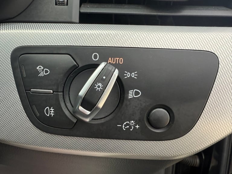  Audi A4 2.0 TDI Ultra SE 4dr Diesel