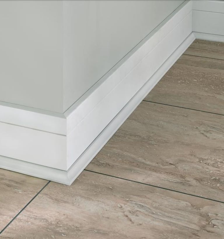 NEW Pack of 20 lengths Unika White Scotia Beading for Laminate flooring 2.4 metre lengths .