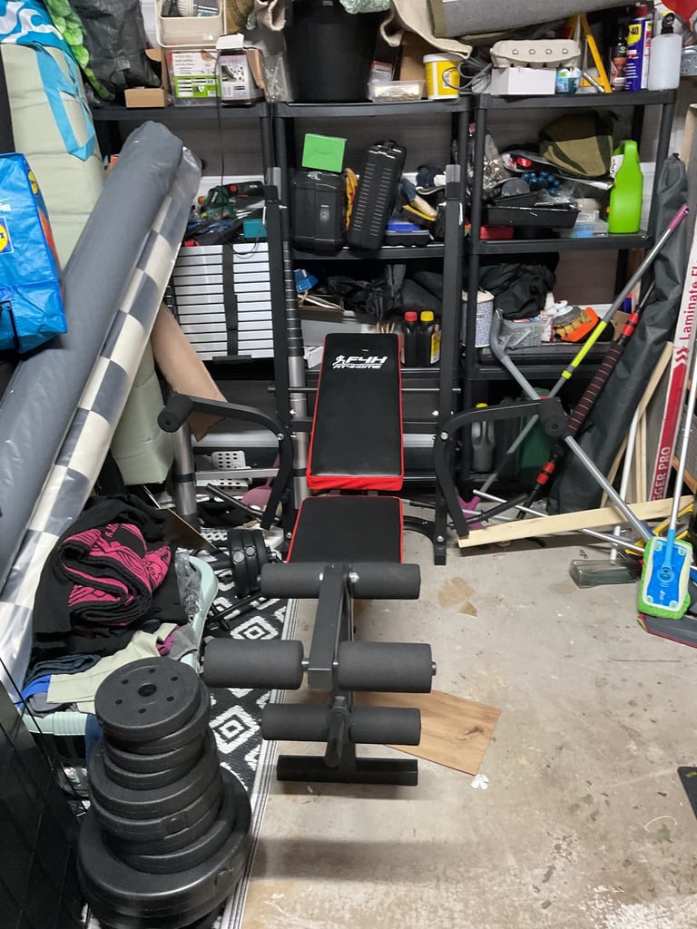 Weight lifting bench