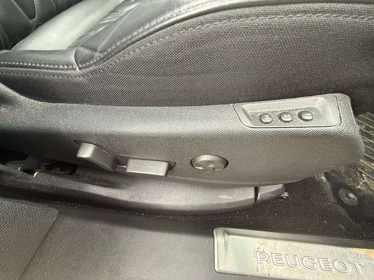 2019 68 PEUGEOT 3008 1.5 GT LINE PREMIUM 1.5 BLUE HDI AUTOMATIC 130BHP EURO 6