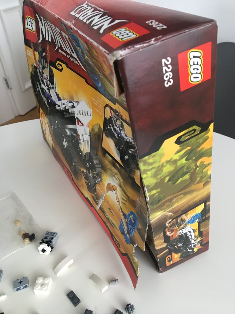 LEGO Ninjago 2263 with Jay , Cole & Frakjaw Figures from 2011 (INCOMPLETE)