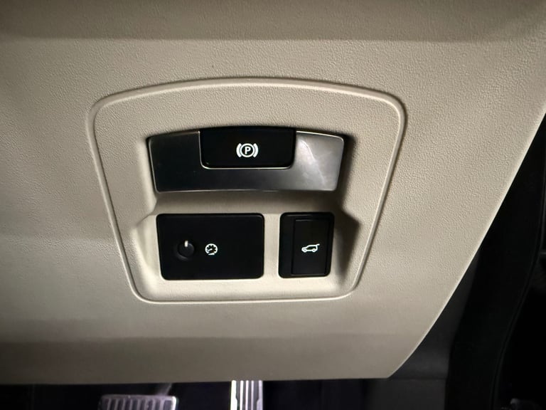 2018 68 RANGE ROVER LAND ROVER VELAR R DYNAMIC HSE D240 2.0 DIESEL 4WD BLACK EU6