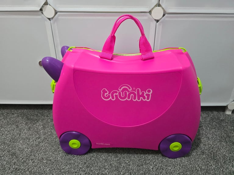 image for Trunki suitcase ride on pink