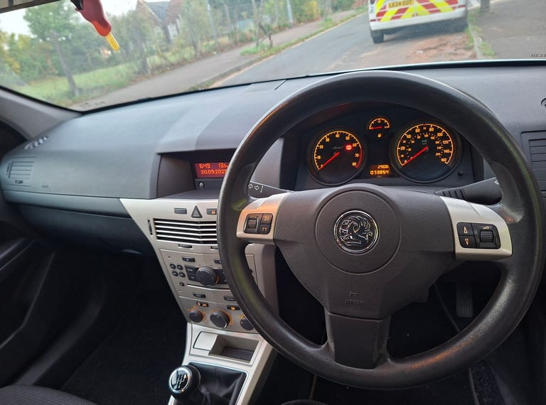 Vauxhall, ASTRA, Hatchback, 2008, Manual, 1598 (cc), 5 doors