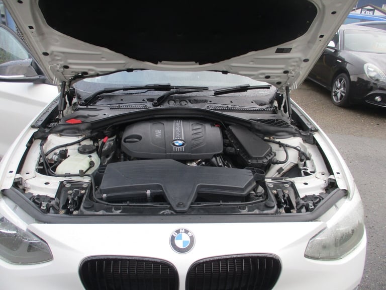 2013 BMW 1 Series 116d EfficientDynamics 5dr HATCHBACK Diesel Manual