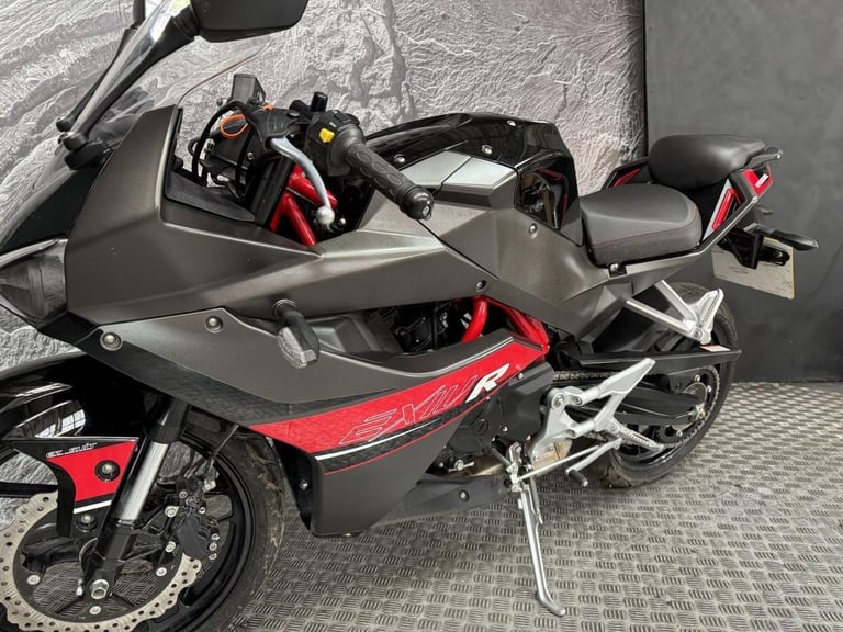 HYOSUNG GD250R GD 250 R 2016
