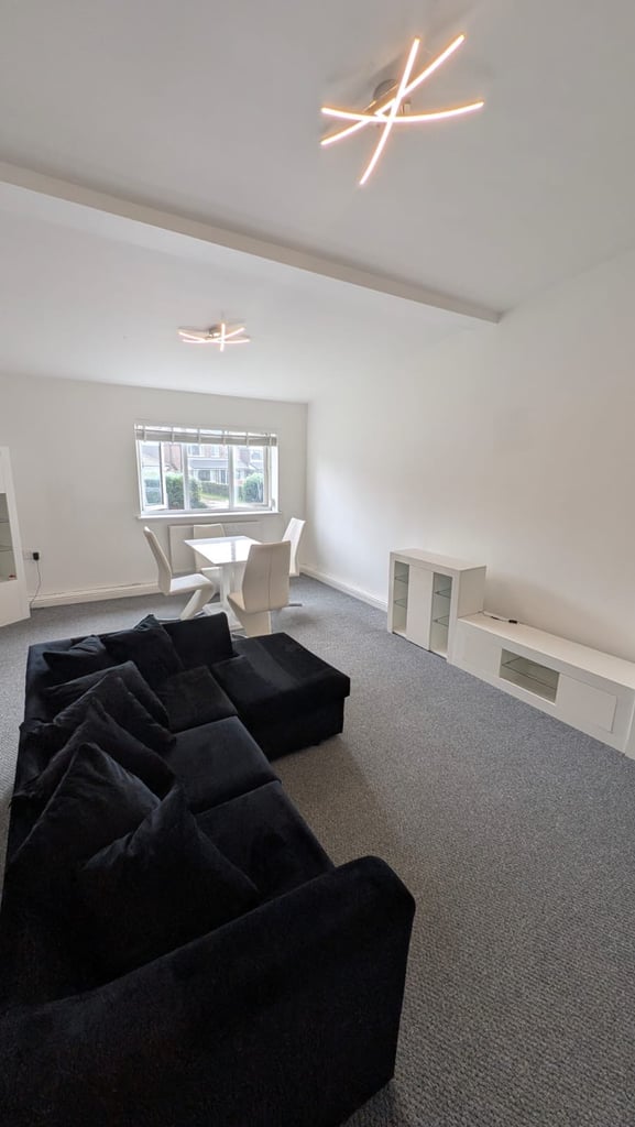 🏡a 2-Bedroom Upstairs furnished Apartment for Rent – OL6 8DL Ashton under lyne