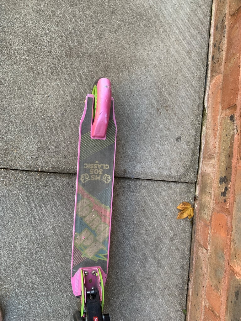 JD. Bug pink folding scooter