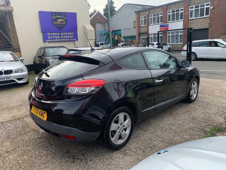 2010 Renault Megane 1.6 16V Dynamique TomTom Euro 5 3dr COUPE Petrol Manual