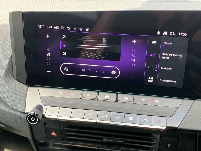 2024 Vauxhall Astra 115kW Ultimate 54kWh 5dr Auto Hatchback Electric Automatic