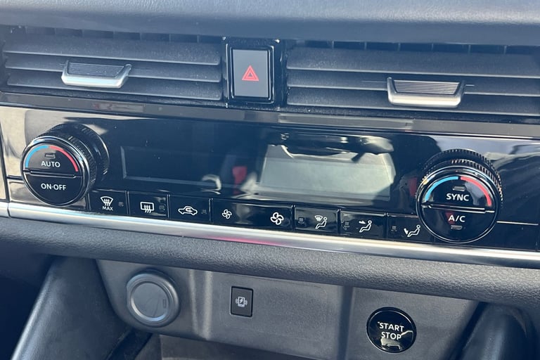 2022 Nissan Qashqai 1.5 E-Power N-Connecta 5dr Auto Hatchback Hybrid Automatic