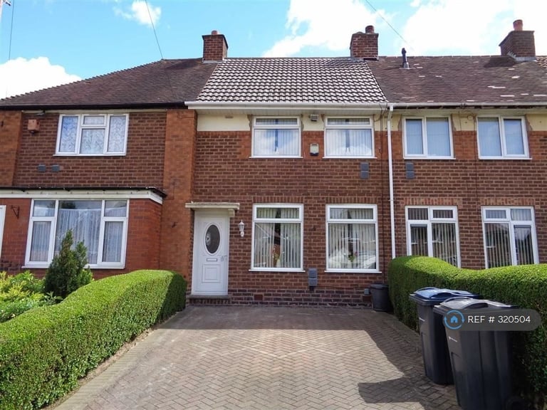 3 bedroom house in Wychbold Crescent, Birmingham, B33 (3 bed) (#320504)