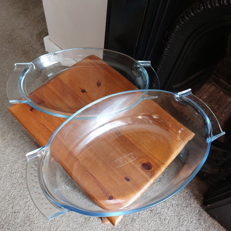 Large Pyrex Oval Glass Casserole Dish 