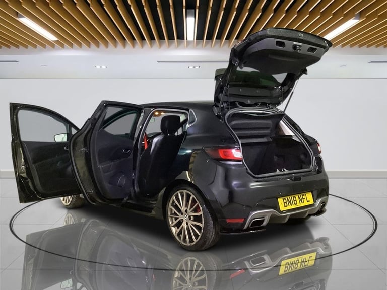 2018 Renault Clio 1.6 TCe Renaultsport Nav Hatchback 5dr Petrol EDC Euro 6 (200 ps) Hatchback Pet...