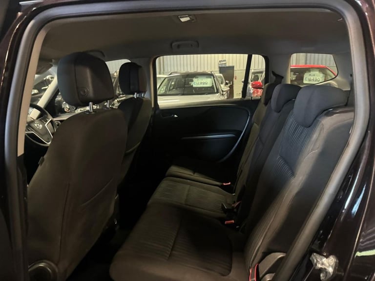 2014 Vauxhall Zafira Tourer 2.0 CDTi Exclusiv MPV 5dr Diesel Manual Euro 5 (130 ps) MPV Diesel Ma...