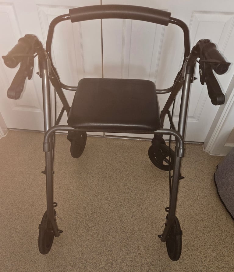 Performance health mobility walker 4 wheeled foldable 