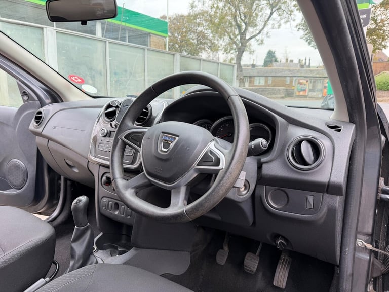2017 Dacia Sandero 1.0 SCe Ambiance Euro 6 5dr HATCHBACK Petrol Manual