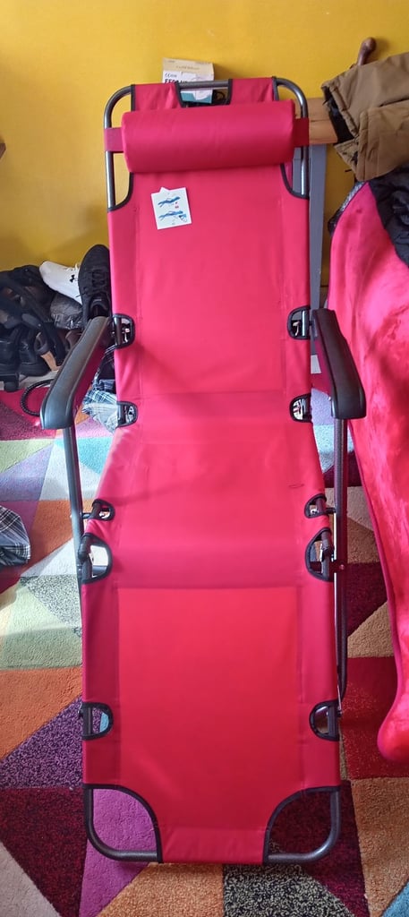 sun lounger and chair