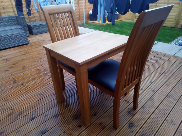 Oak table