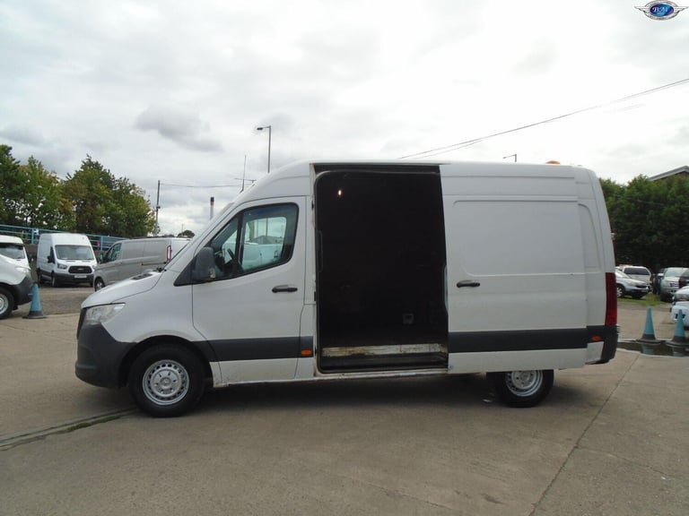 MERCEDES-BENZ SPRINTER 2.1 314 CDI White Manual Diesel 2018