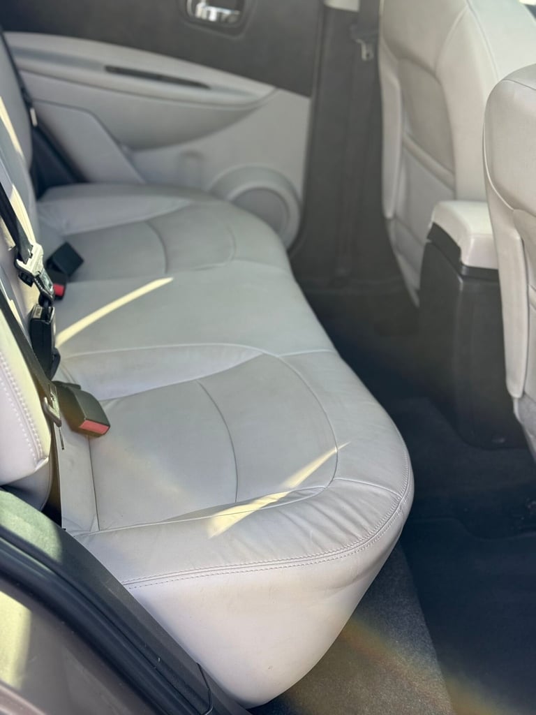 2011 Nissan Qashqai 2.0 dCi Tekna 5dr 4WD HATCHBACK Diesel Manual