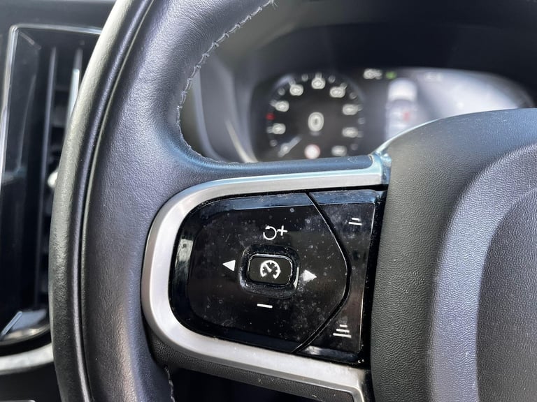 2021 Volvo V60 Cross Country 2.0 B4 MHEV Auto AWD Euro 6 (s/s) 5dr ESTATE Diesel/Electric Hybrid ...